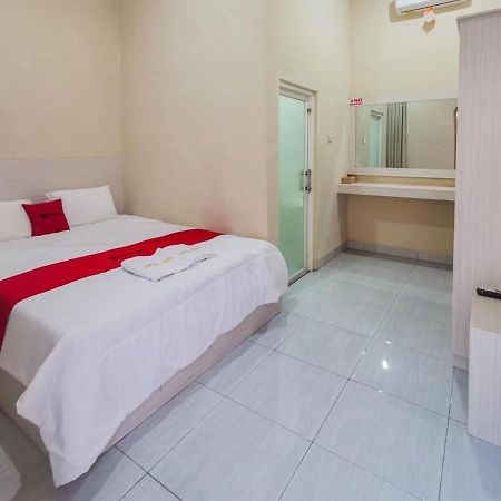 فندق Reddoorz Near Pantai Pancer Door باكيتان المظهر الخارجي الصورة