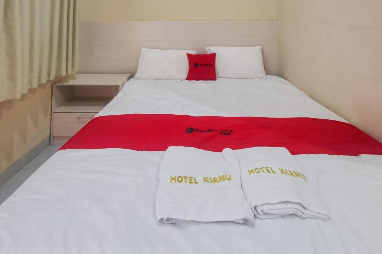 فندق Reddoorz Near Pantai Pancer Door باكيتان المظهر الخارجي الصورة